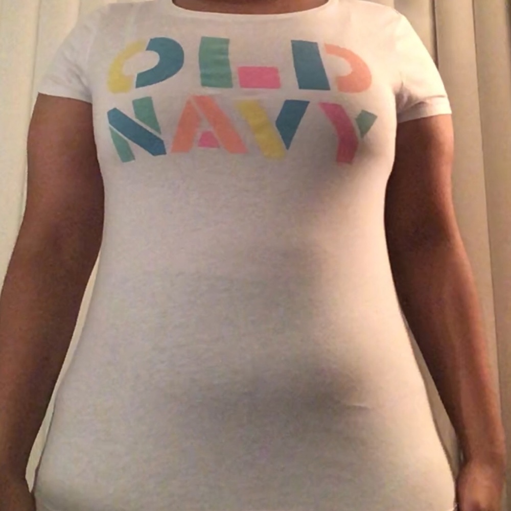 Old navy T-shirt